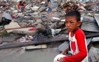 Число жертв тайфуна на Филиппинах превысило 6 тыс. человек