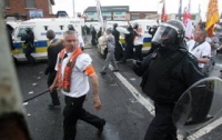 В Северной Ирландии новые стычки между протестантами и католиками