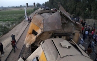 На севере Египта столкнулись два поезда, погибли 15 человек
