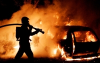 В центре Киева сгорели две машины