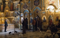 В Новогоднюю ночь Янукович будет вещать из церкви