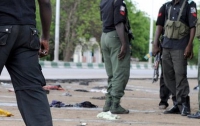 В Нигерии военные на улицах городов расстреливают молодежь