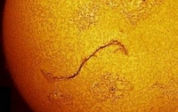 На Солнце обнаружена огромная трещина
