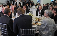 Бывший советник Трампа Флинн получил 45 тыс. долларов за приезд на юбилей Russia Today