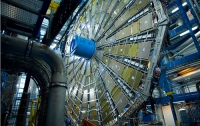 Большой адронный коллайдер раскрутят на полную