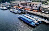 В Киеве начинается сезон романтических прогулок на теплоходе