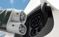 Изобретена технология подзарядки электроавтомобилей за секунды