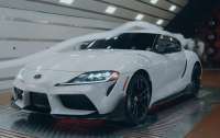 У Toyota Supra появилась карбоновая версия
