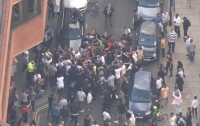 В Лондоне из-за трагического пожара в Grenfell Tower люди вышли на акцию протеста