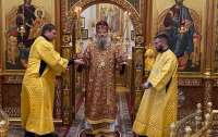 Василий Ломаченко сослужил Патриарху Иерусалимскому в Божественной Литургии