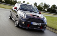 Новинки от MINI на Парижском автосалоне (ФОТО)