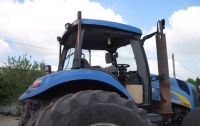 ЧП в Донецкой области: трактор подорвался на мине