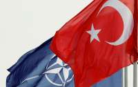 Турция заставила НАТО смягчить реакцию на посадку борта Ryanair в Минске, - СМИ