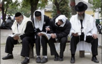 Около 400 паломников-хасидов были арестованы в Израиле после поездки в Умань