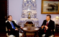 Янукович и Медведев решили «газовый вопрос» переадресовать Азарову и Путину