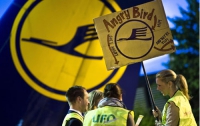 Конфликт Lufthansa с бортпроводниками коснулся 100000 пассажиров