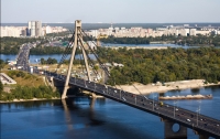 В Киеве ограничат движение по Московскому мосту