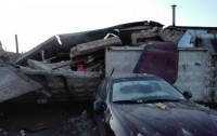 ЧП в Киеве: взорвался гараж, из-под завалов достали мужчину