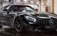 Обновленный спорткар Mercedes-AMG GT R представили в Edo Competition