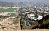 Мексика отказалась финансировать постройку стены на границе с США