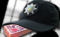 Офицеры полиции Киева требовали от рецидивиста откупа