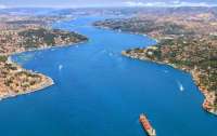 Турция не может остановить проход российских военных кораблей через Босфор