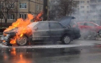 В Киеве на ходу загорелся Ford