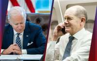 Байден впервые обсудил с Шольцем ситуацию на украинских границах