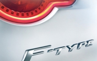 Jaguar продвигает новый F-Type с помощью эксклюзивного ВИДЕО