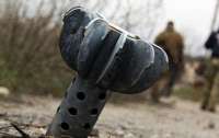 Украинские военные на Донбассе попали под обстрел из крупнокалиберного оружия