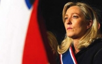 Франция открыла дело против Ле Пен из-за обезглавленных жертв ИГ