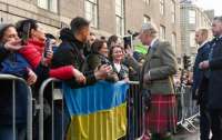 Король Чарльз III встретился с украинскими беженцами (фото)