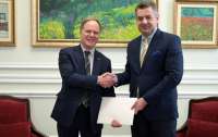 В Украине начал работать британский дипломат, у которого есть связи в Москве