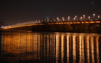 На мосту Патона в Киеве проведут капитальный ремонт декоративного освещения