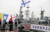 Російський корабель раптово загорівся і не зможи тимчасово шкодити українцям