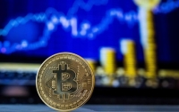 Курс Bitcoin устремился к психологической отметке