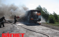 В Ривненской области дотла сгорел пассажирский автобус (ФОТО)