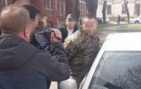СБУ: В Николаеве крупной на взятке задержан командир взвода