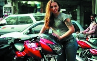 Мотоциклистка из Днепропетровска отправилась в кругосветное путешествие