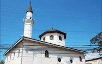 В Симферополе неизвестные пытались сжечь мечеть