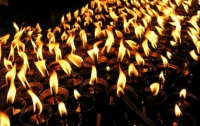 В канун конца света в Житомире - дефицит свечек 