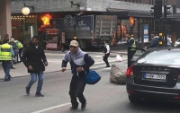 Свидетель теракта в Стокгольме: Сотни людей в панике бежали и спасали свои жизни