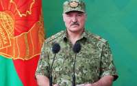 Протесты в Беларуси: Лукашенко прилетел ко Дворцу Независимости в бронежилете и с автоматом, - СМИ