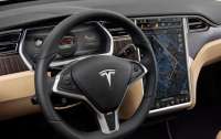Флагманские модели Tesla подорожали