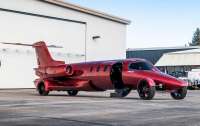 На продажу выставлен уникальный лимузин-самолет (фото)