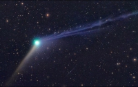 Двухвостая комета приближается к Земле