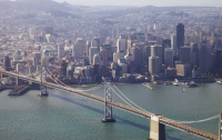 Мост в Сан-Франциско превратился в огромную световую инсталляцию (ВИДЕО)