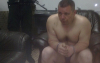 «Министр обороны» Донбасса просил на коленях прощения перед Украиной (ВИДЕО)