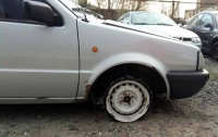 Пьяный житомирянин угнал в Киеве авто со спущенным колесом