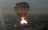 Воздушный шар с туристами загорелся и упал: есть жертвы (видео)